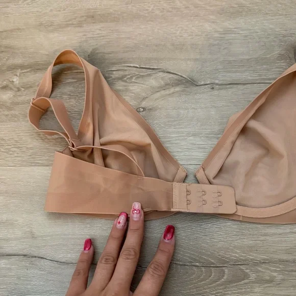 Skims NO SHOW UNLINED DEMI BRA in nude - Picture 7 of 9